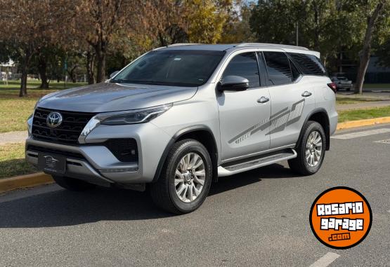 Autos - Toyota TOYOTA Sw4 SRX 7 as 2022 Diesel 107000Km - En Venta