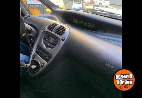 Autos - Citroen xsara picasso 2010 Nafta 96000Km - En Venta