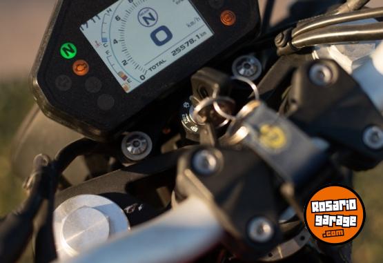 Motos - Benelli 302s 2022 Nafta 26000Km - En Venta