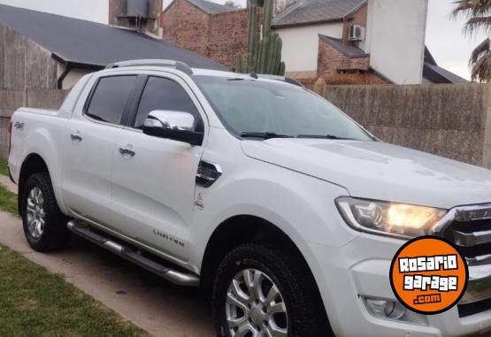Camionetas - Ford RANGER LIMITED 2017 Diesel 215000Km - En Venta