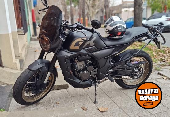 Motos - Zontes GK 350 2025 Nafta 6000Km - En Venta