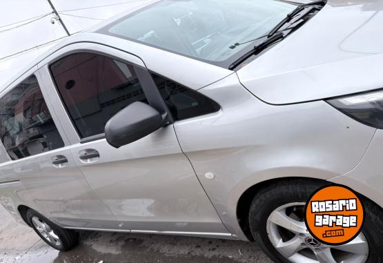Utilitarios - Mercedes Benz Vito 2019 Diesel 170000Km - En Venta