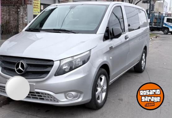 Utilitarios - Mercedes Benz Vito 2019 Diesel 170000Km - En Venta