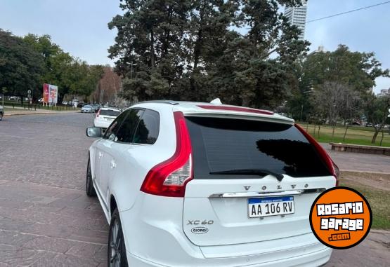 Camionetas - Volvo XC60 T6 High Luxury AT 2016 Nafta 131800Km - En Venta