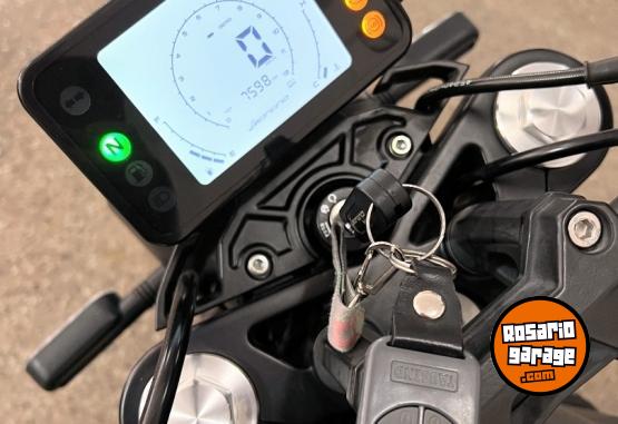 Motos - Benelli LEONCINO 250 2022 Nafta 7600Km - En Venta