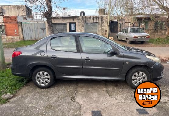 Autos - Peugeot 207 compact 2010 Nafta 195000Km - En Venta