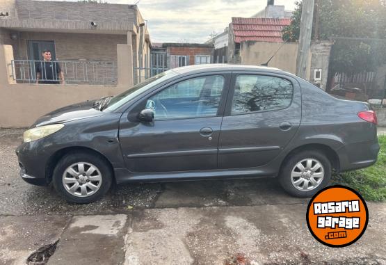 Autos - Peugeot 207 compact 2010 Nafta 195000Km - En Venta
