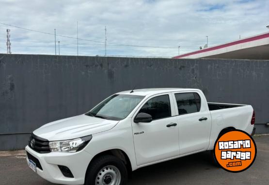 Camionetas - Toyota Hilux DX 4x2 2021 Diesel 190000Km - En Venta