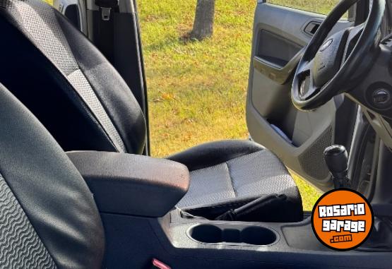 Camionetas - Ford Ranger 2014 Nafta 210000Km - En Venta