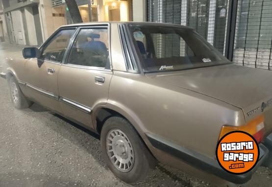 Autos - Ford Taunus 1984 Nafta 200000Km - En Venta