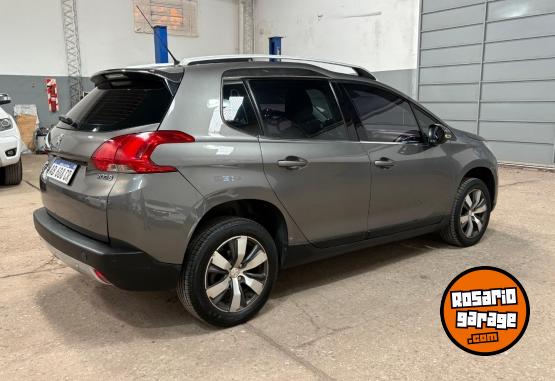 Autos - Peugeot 2008 Feline 1.6 2017 Nafta 100000Km - En Venta