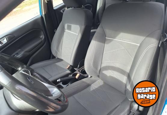 Autos - Ford Fiesta se plus 2014 Nafta 153000Km - En Venta