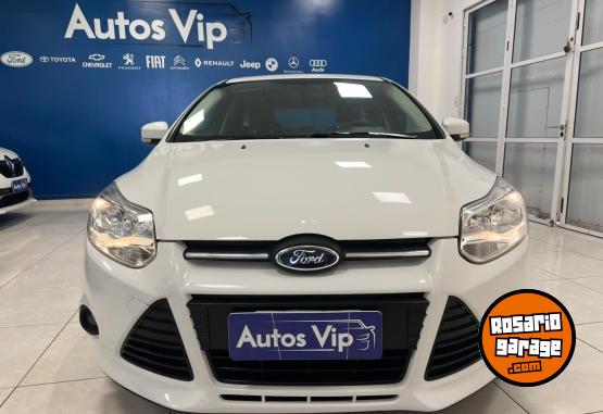 Autos - Ford FOCUS "S" 1.6 2015 Nafta 120000Km - En Venta