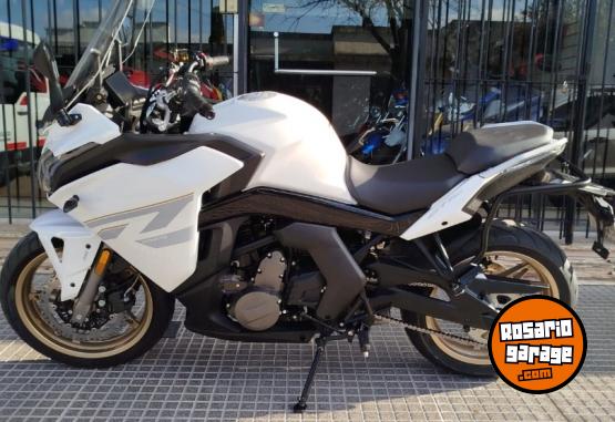 Motos - CF GT 650 2023 Nafta 3329Km - En Venta