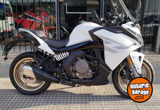 Motos - CF GT 650 2023 Nafta 3329Km - En Venta