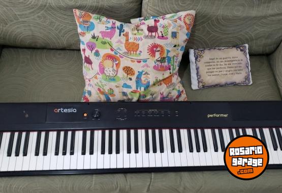 Instrumentos Musicales - PIANO ARTESIA PERFORMER - En Venta