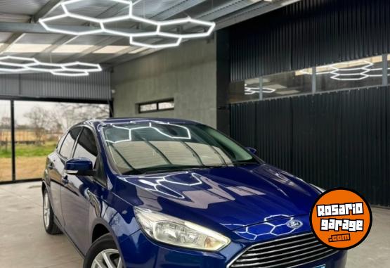 Autos - Ford FOCUS III 2017 Nafta 130000Km - En Venta