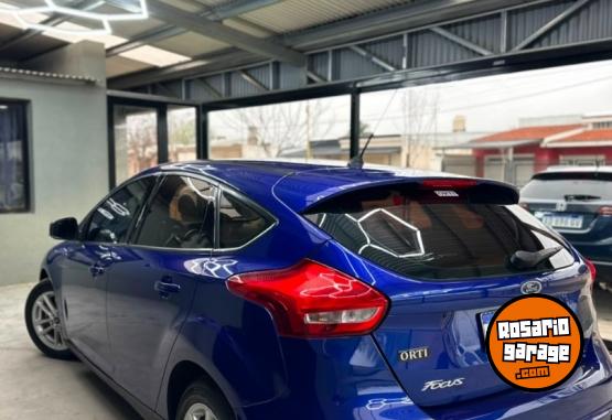 Autos - Ford FOCUS III 2017 Nafta 130000Km - En Venta