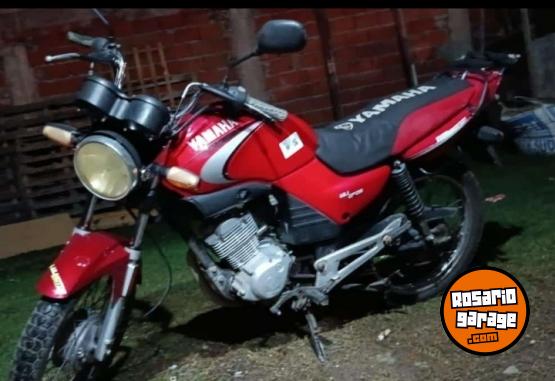 Motos - Yamaha 125 2009 Nafta 30001Km - En Venta