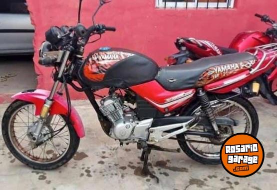 Motos - Yamaha 125 2009 Nafta 30001Km - En Venta
