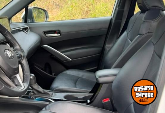 Autos - Toyota COROLLA CROSS SEG 2022 Nafta 50000Km - En Venta
