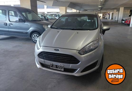 Autos - Ford FIESTA S 2015 Nafta 180000Km - En Venta