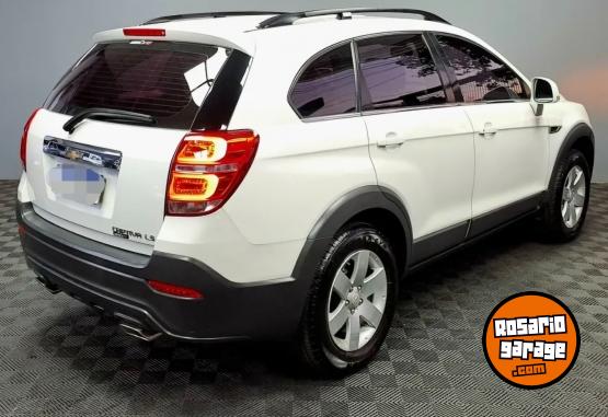 Camionetas - Chevrolet Captiva ls 7 plazas permu 2016 Nafta 88000Km - En Venta