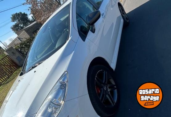 Autos - Peugeot 408 allure 2013 Nafta 97000Km - En Venta