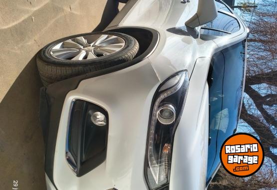 Autos - Chevrolet Tracker LTZ+ AWD 4X4 2017 GNC 87000Km - En Venta