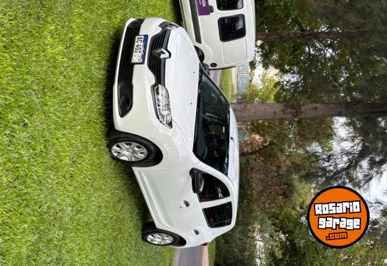 Autos - Renault Sandero 2018 Nafta 88000Km - En Venta