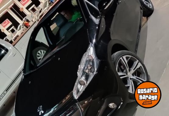 Autos - Peugeot 208 GT 2017 Nafta 130000Km - En Venta