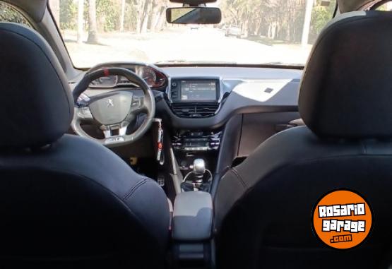 Autos - Peugeot 208 GT 2017 Nafta 130000Km - En Venta