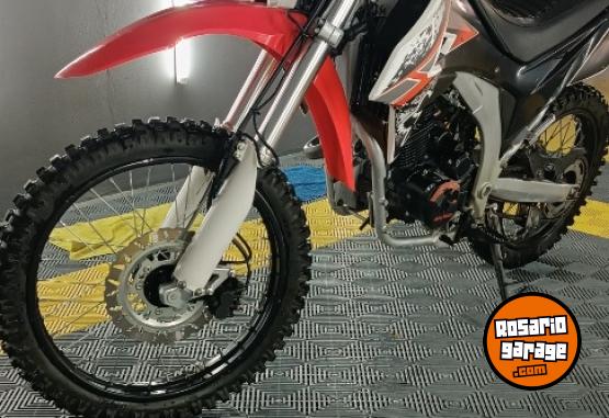 Motos - Gilera Smx 250R 2018 Nafta 11800Km - En Venta