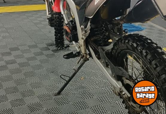 Motos - Gilera Smx 250R 2018 Nafta 11800Km - En Venta