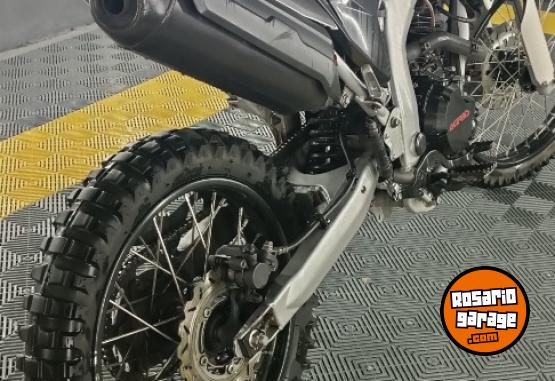 Motos - Gilera Smx 250R 2018 Nafta 11800Km - En Venta