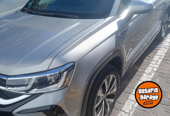 Camionetas - Volkswagen Taos Hightline 2023 Nafta 31000Km - En Venta