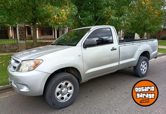 Camionetas - Toyota HILUX 4X2 CAB SIMPLE TD 2006 Diesel 300000Km - En Venta