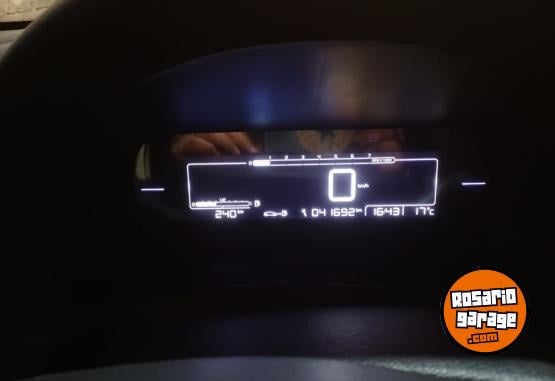 Utilitarios - Peugeot Partner 2024 Nafta 41000Km - En Venta