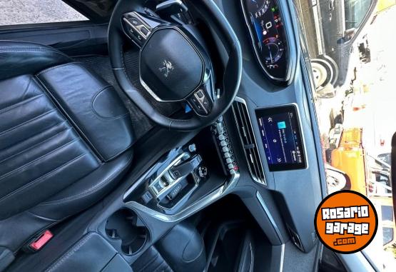 Autos - Peugeot 5008 2018 Diesel 120000Km - En Venta