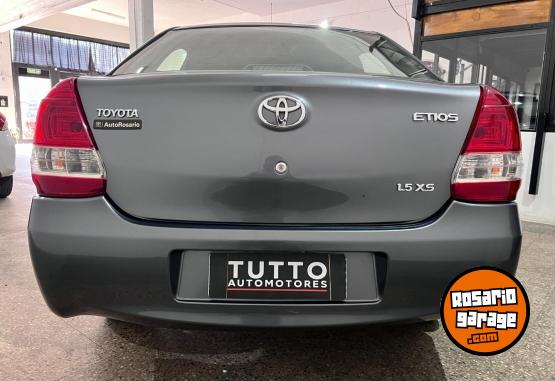 Autos - Toyota Etios xs 2016 Nafta 114000Km - En Venta