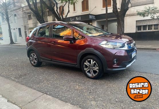Autos - Honda WRV 2020 Nafta 105000Km - En Venta