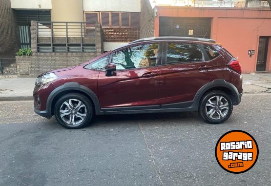 Autos - Honda WRV 2020 Nafta 105000Km - En Venta