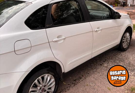 Autos - Fiat Gran Siena 1.4 2014 Nafta 200000Km - En Venta