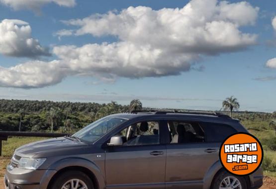 Camionetas - Dodge Journey 2013 Nafta 110000Km - En Venta