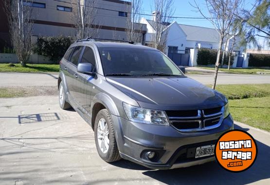 Camionetas - Dodge Journey 2013 Nafta 110000Km - En Venta