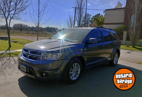 Camionetas - Dodge Journey 2013 Nafta 110000Km - En Venta