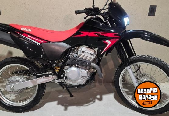 Motos - Honda Honda tornado 2023 Nafta 3800Km - En Venta