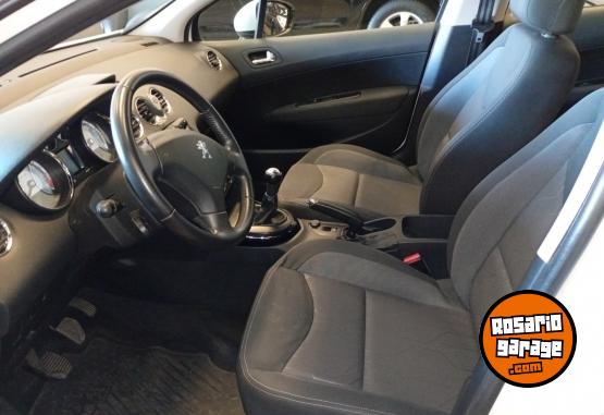 Autos - Peugeot 308 2018 Nafta 105000Km - En Venta