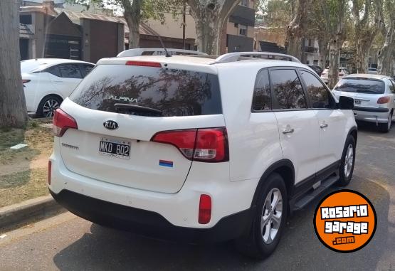 Camionetas - Kia Sorento 2013 Nafta 240000Km - En Venta