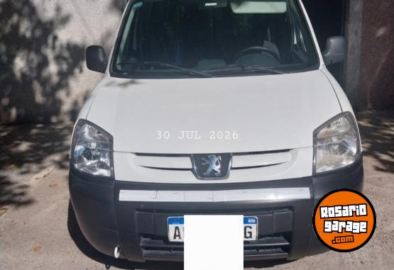 Utilitarios - Peugeot Partner CONFORT 2017 Diesel 83000Km - En Venta